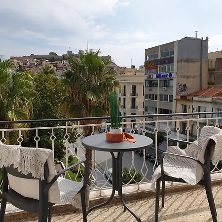 Castle View Superior 公寓 *