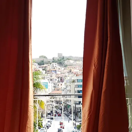 Castle View Superior Apartment *