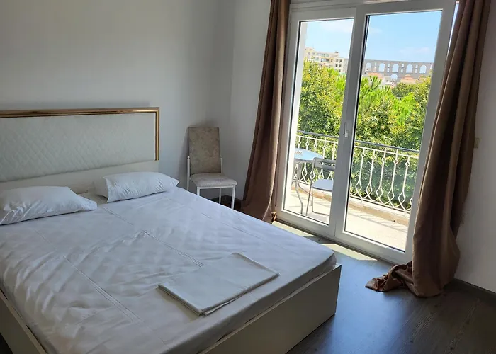 Castle View Superior *